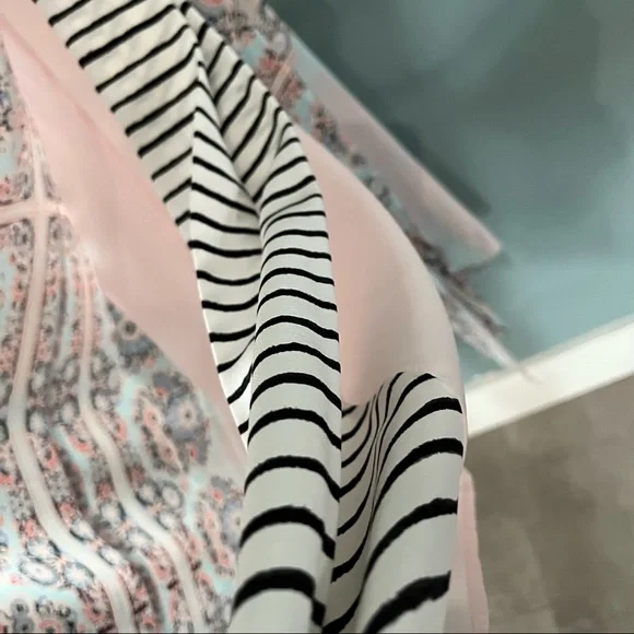 Nanette Lepore light weight dress sz 4 - Picture 7 of 8